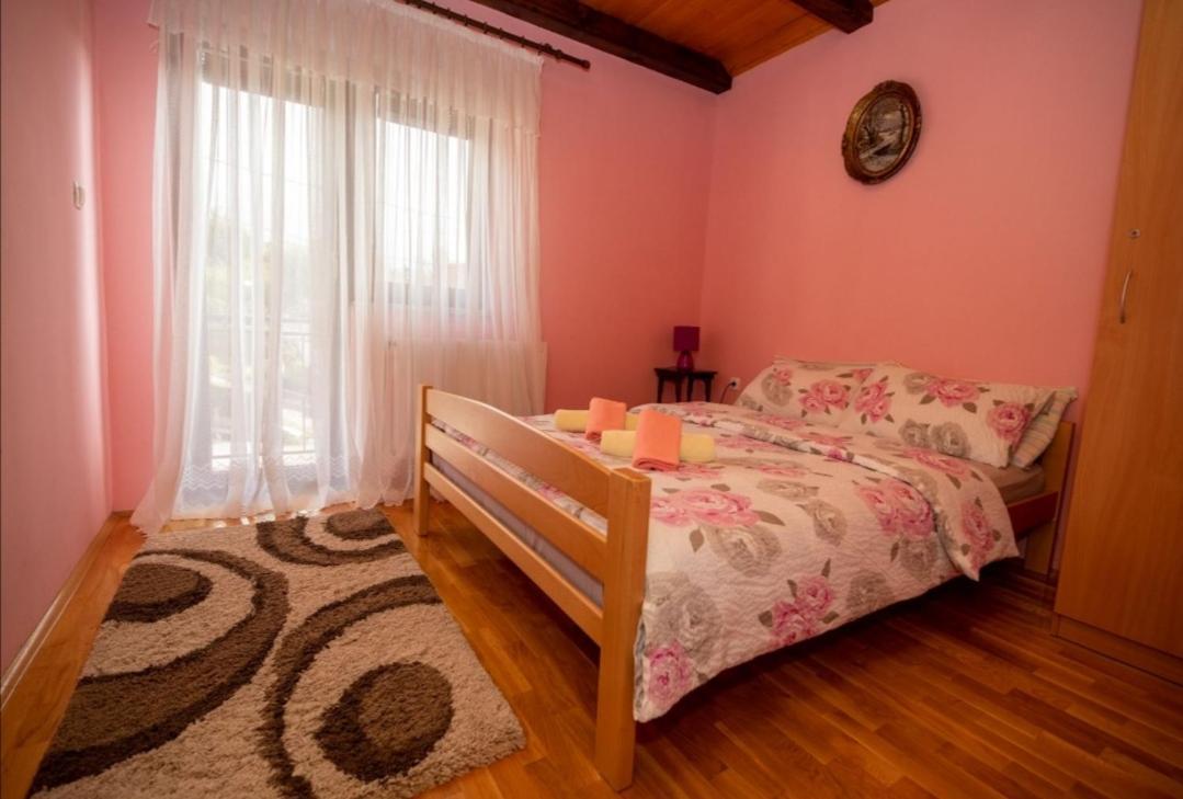 Holiday Home Lana Фужине Экстерьер фото