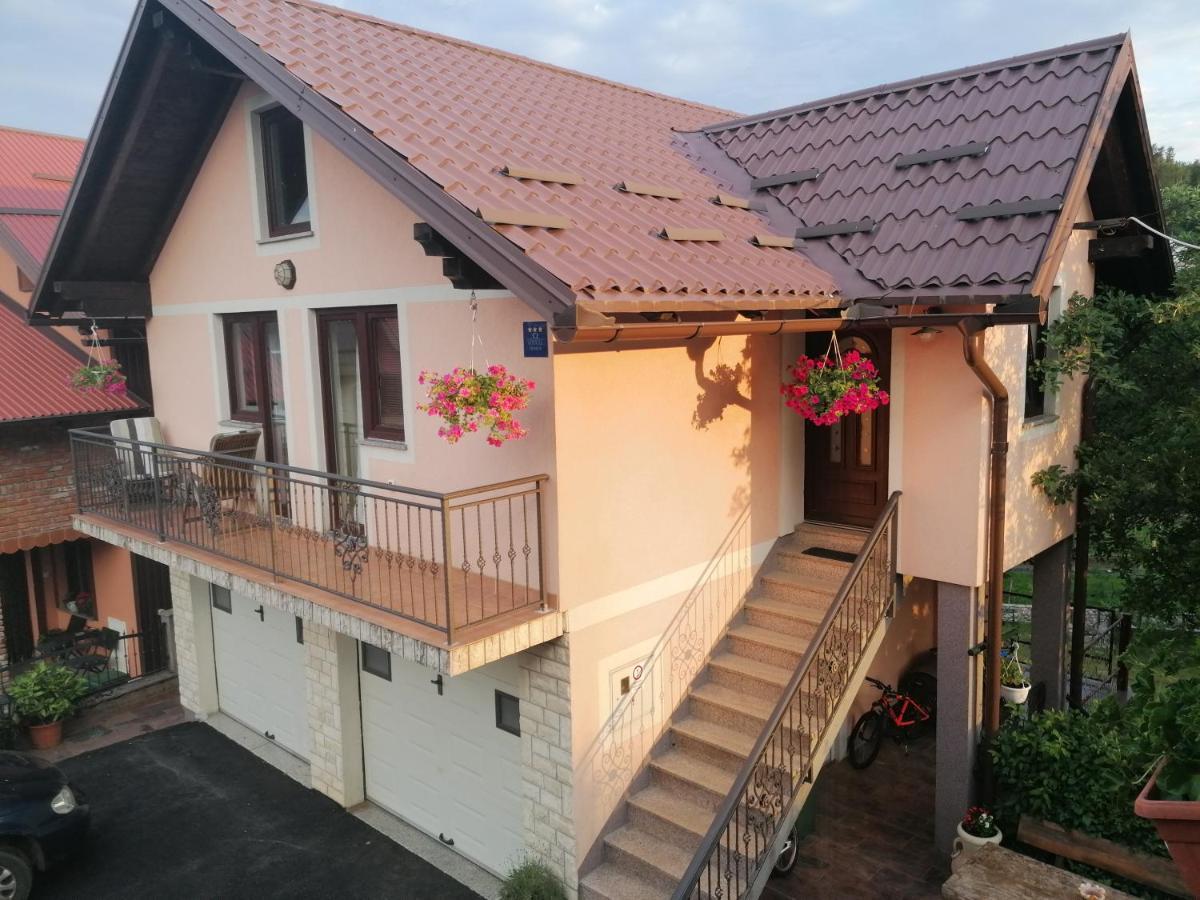 Holiday Home Lana Фужине Экстерьер фото