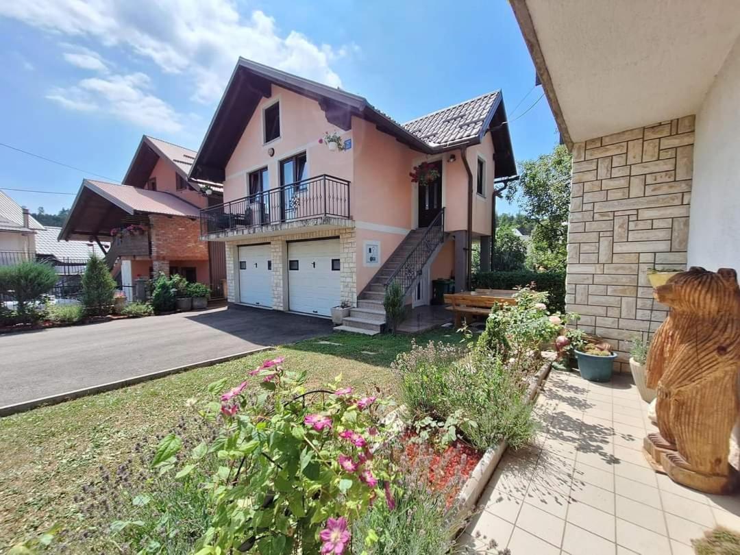 Holiday Home Lana Фужине Экстерьер фото