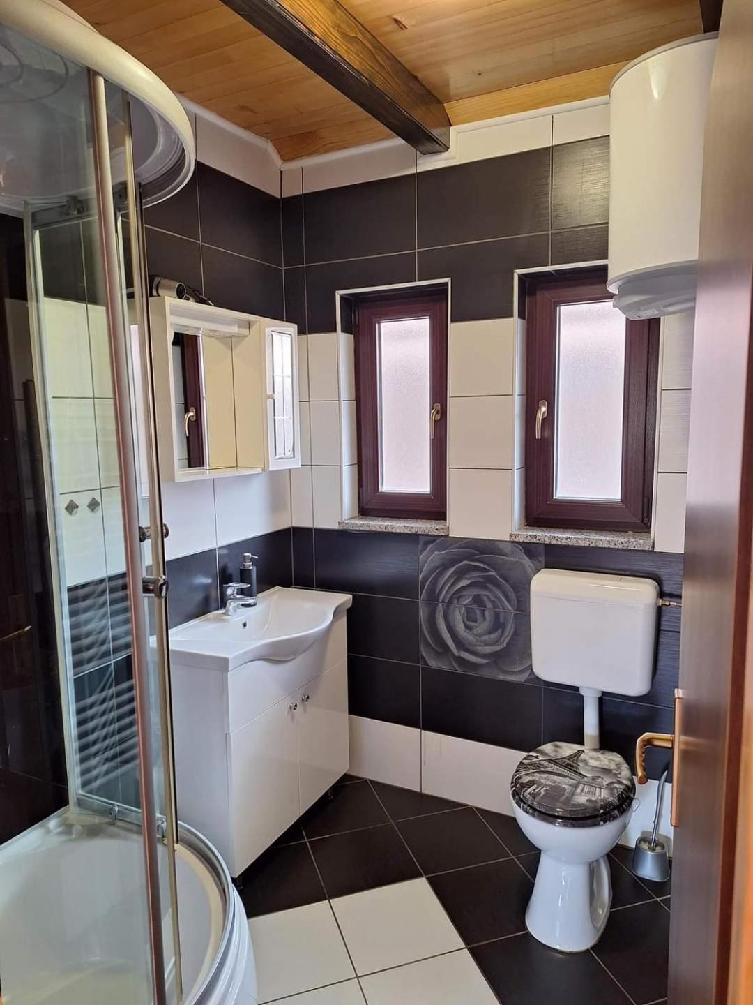 Holiday Home Lana Фужине Экстерьер фото